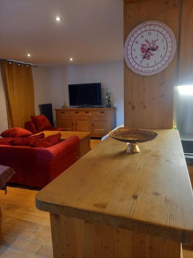 Appartement Centre Du Village Brides Les Bains Extérieur photo